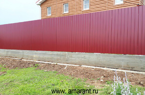 Забор на ленточном фундаменте фото; Забор на ленточном фундаменте от amarant.ru