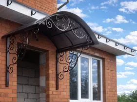 Козырек с узорами